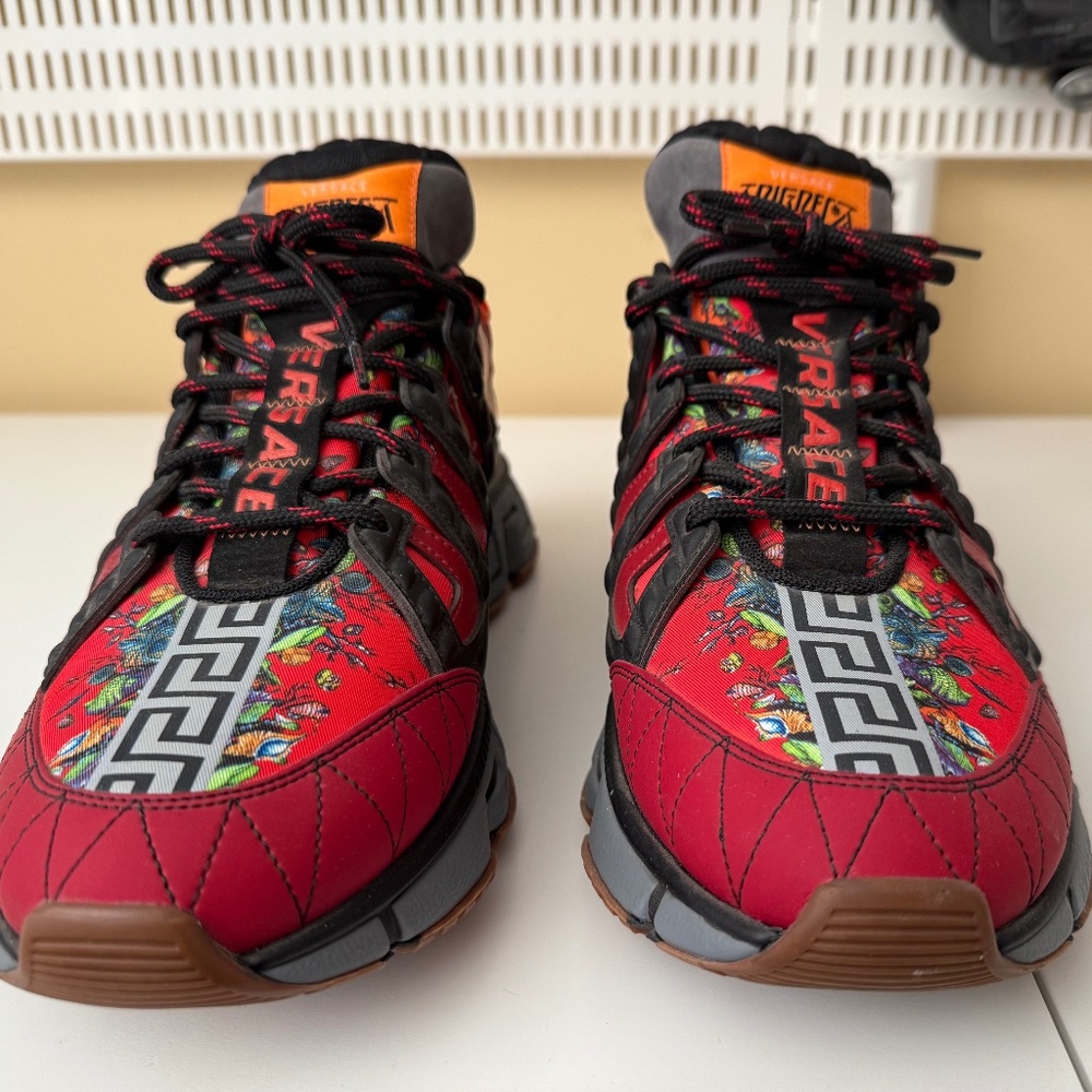Versace Mens Trigreca Red